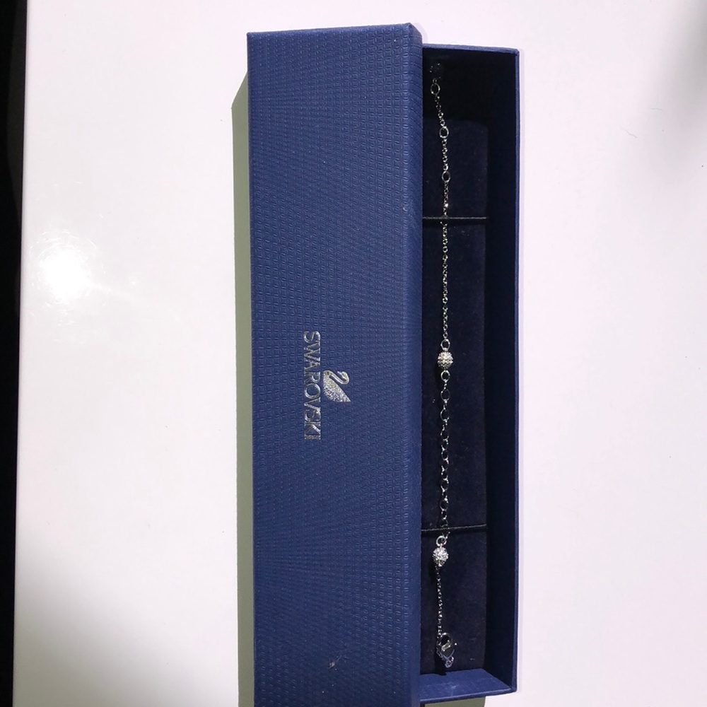 swarovski bracelet + box